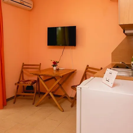 In The Centre Of Sunny Apartment *